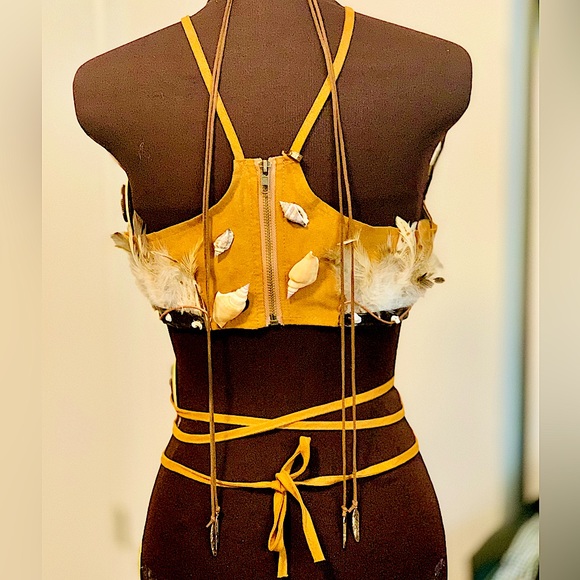 Custom suede feather halter top - Picture 2 of 4